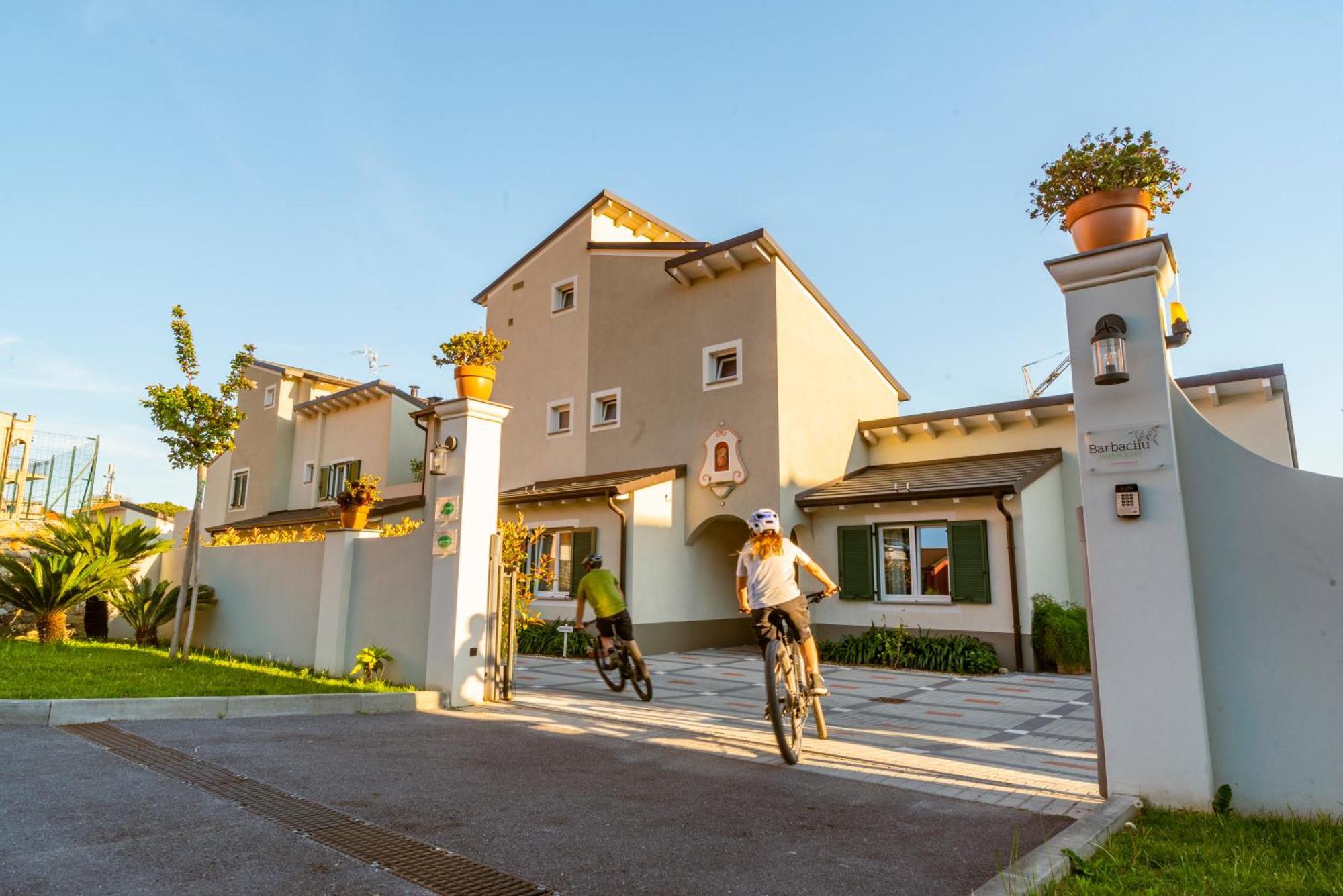 Barbaciiu Vacanze Green Pietra Ligure Exterior foto